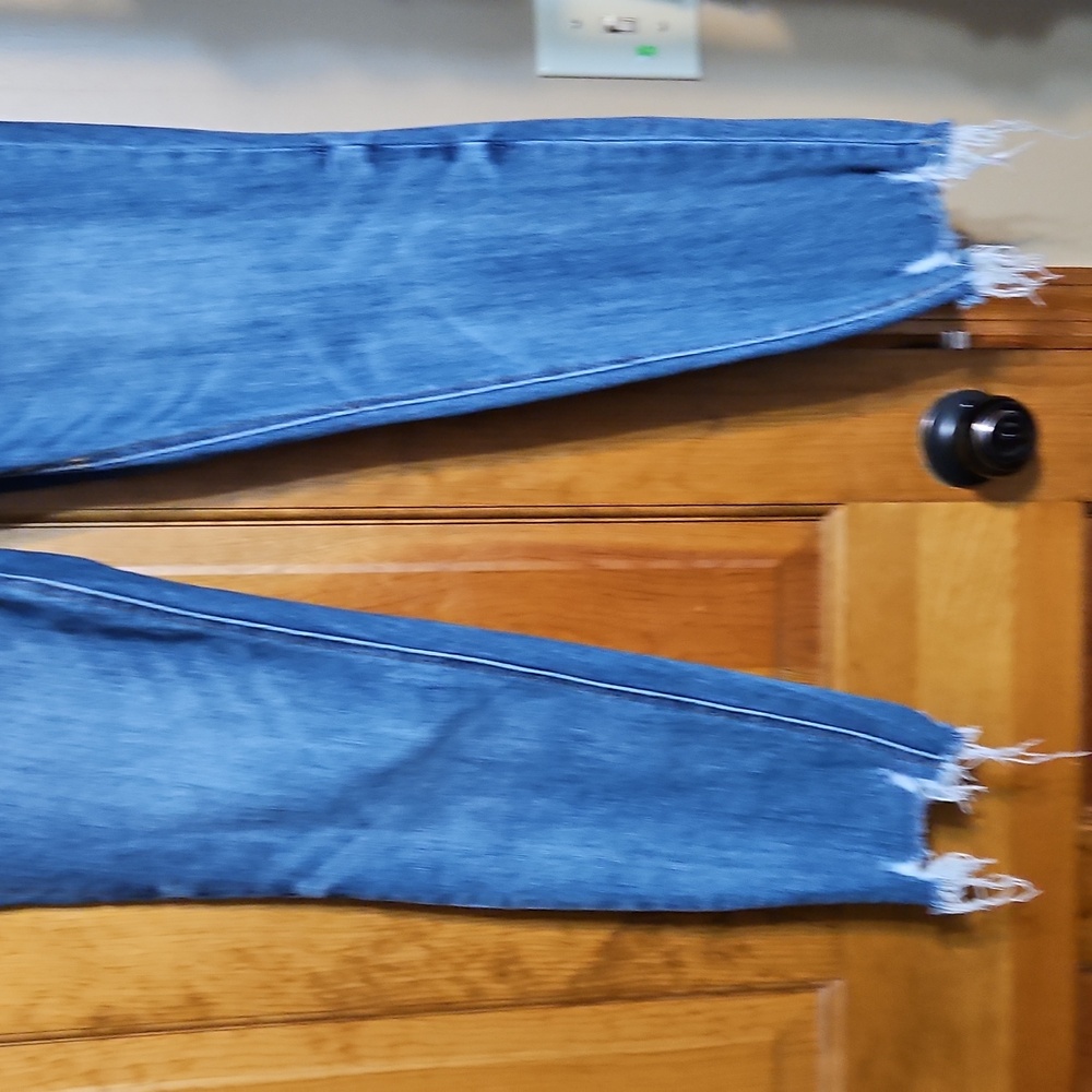 Women's Blue Ankle Cropped Jeans - Picture 4 of 12